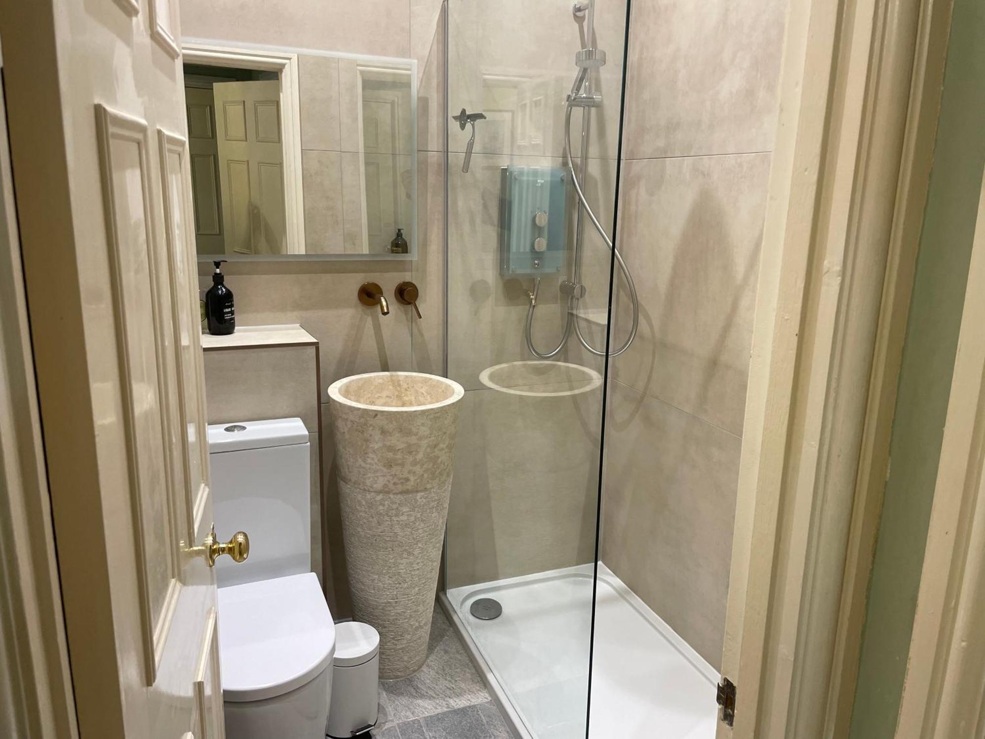 The Pickwick House 2 Bedroom Free Parking Bath Exterior foto
